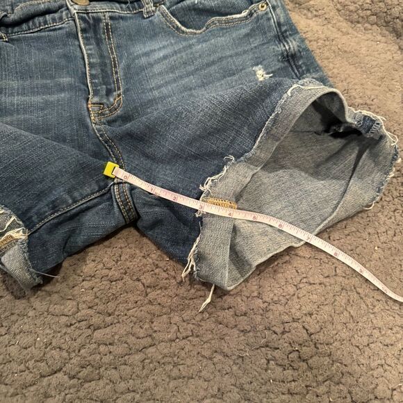 Aeropostale Jean Shorts Size 8 Distressed - Picture 6 of 10